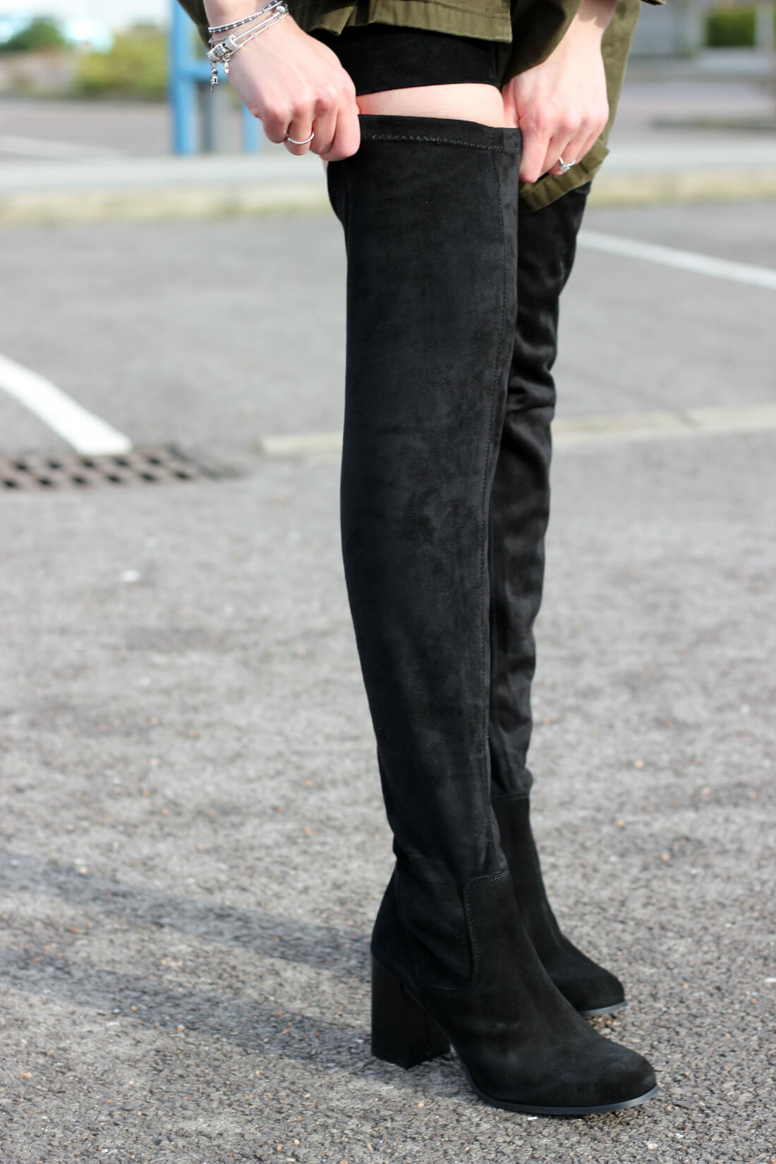 Style tips for wearing over the knee boots in the day